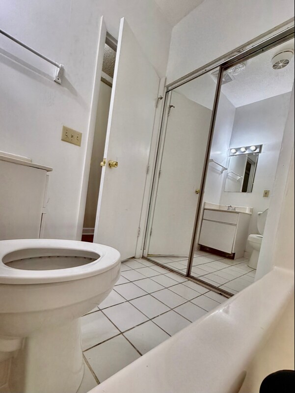 Building Photo - 3400 Betty Ln