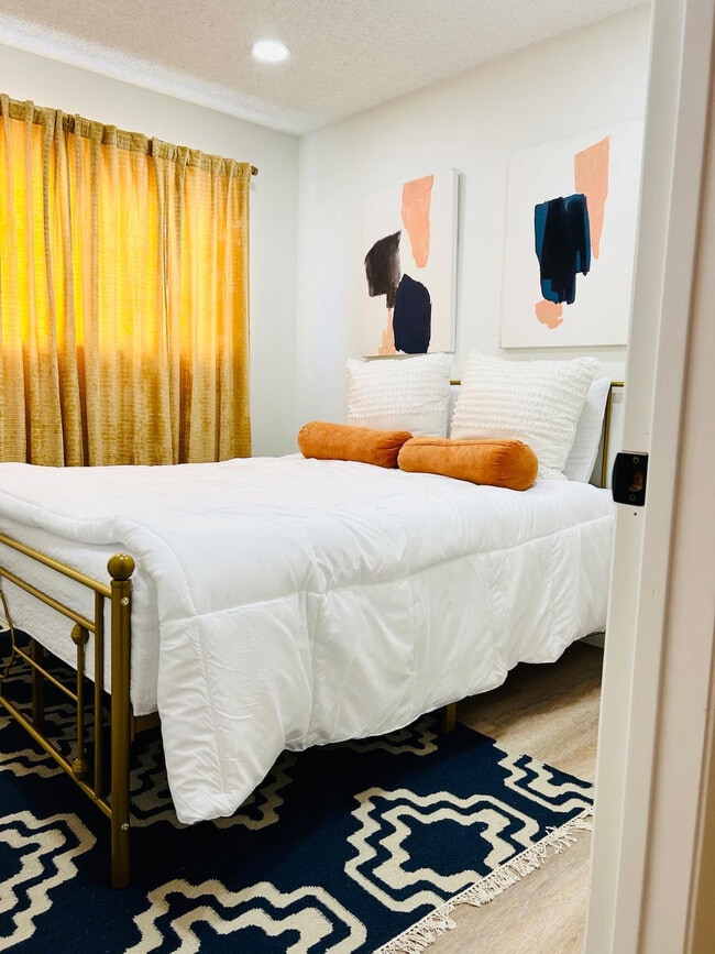 Building Photo - 2500 Kirkwood Dr