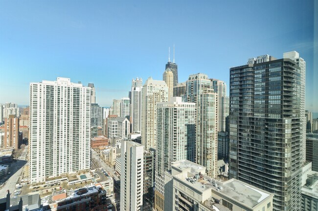 Building Photo - 33 W Ontario St