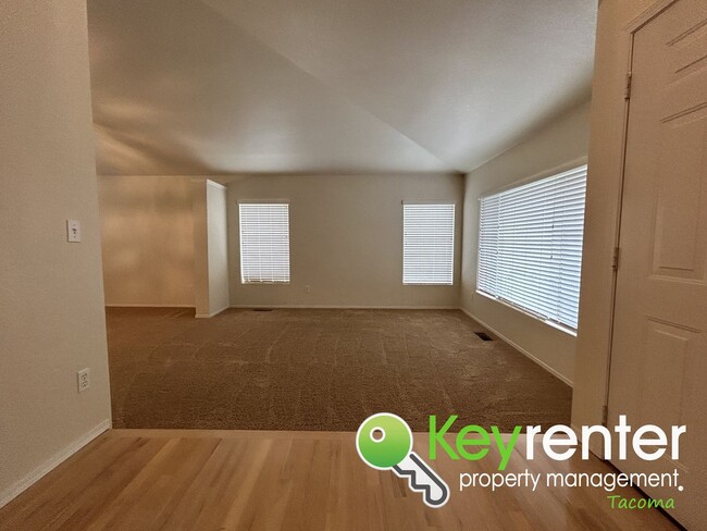 Building Photo - Magnificent North West Tacoma Home