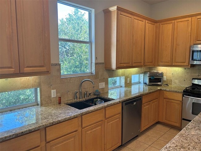Building Photo - 6705 Fort Davis Cove