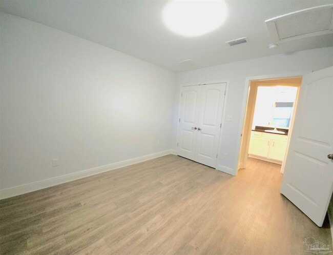 Building Photo - 313 N Navy Blvd