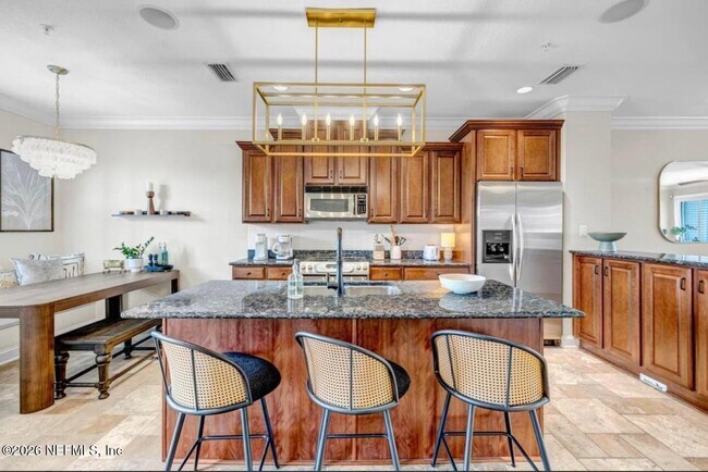 Building Photo - 905 2nd St N