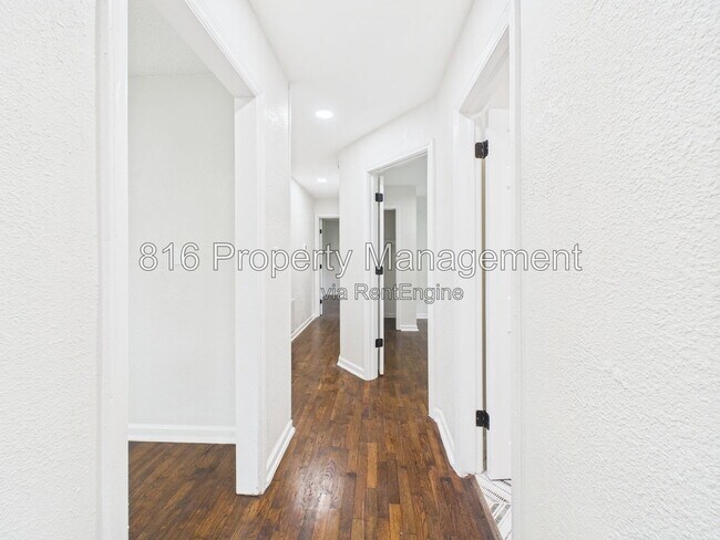 Building Photo - 8404 E 47th Terrace