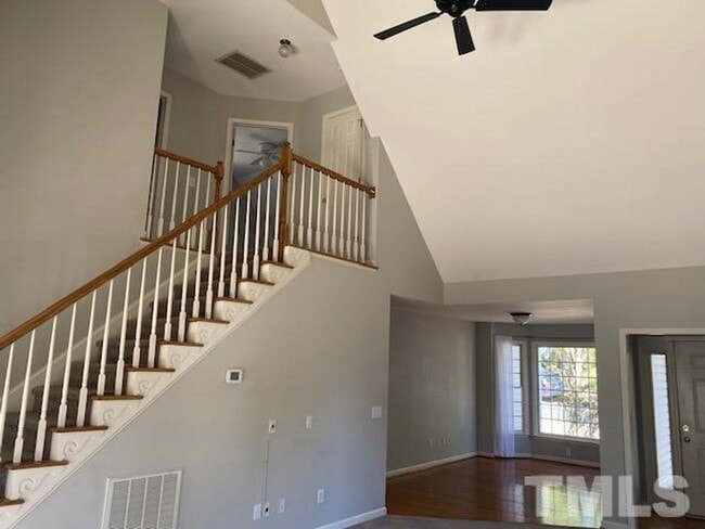 Building Photo - 2813 Isabella Dr