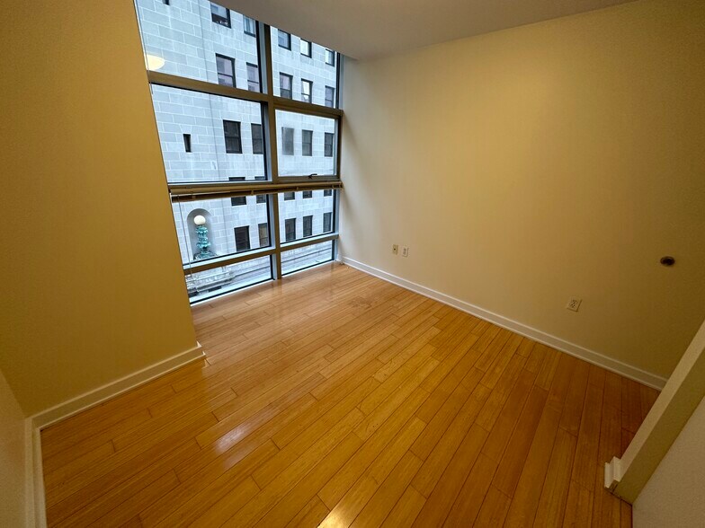 Building Photo - 5 Boylston Pl