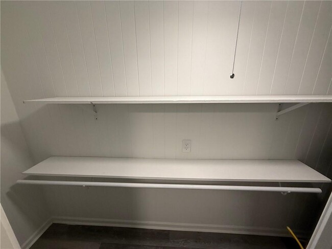 Building Photo - 828 Pamela Dr