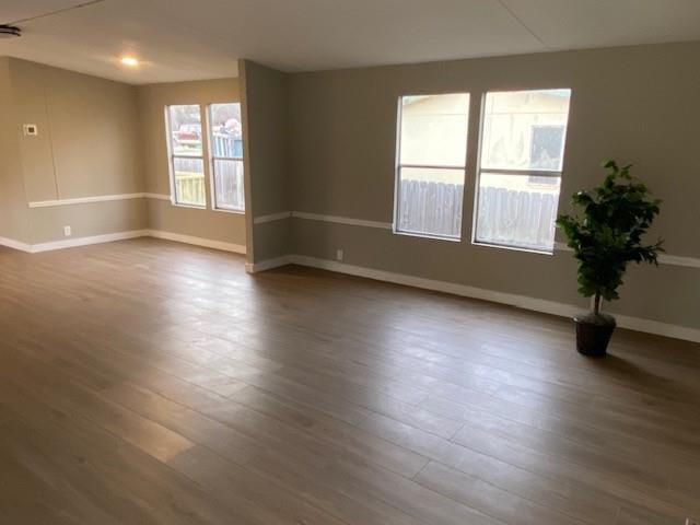 Building Photo - 21061 Pinetex St