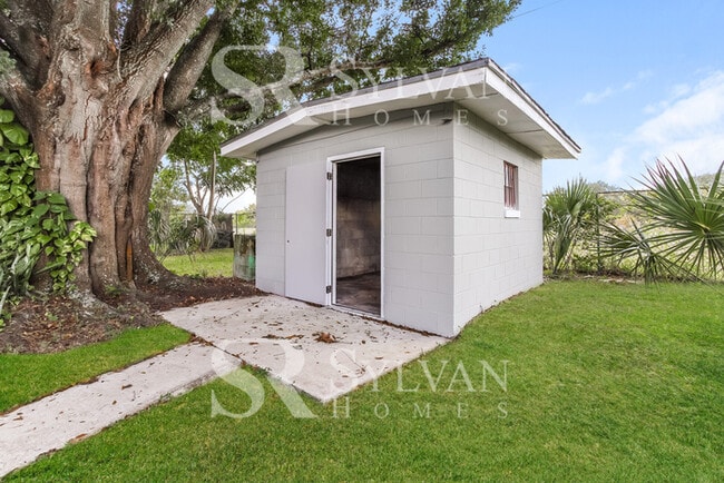 Building Photo - The Lifestyle You Deserve.