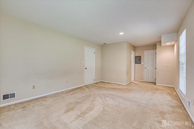 Building Photo - 1801 Timber Oaks Rd