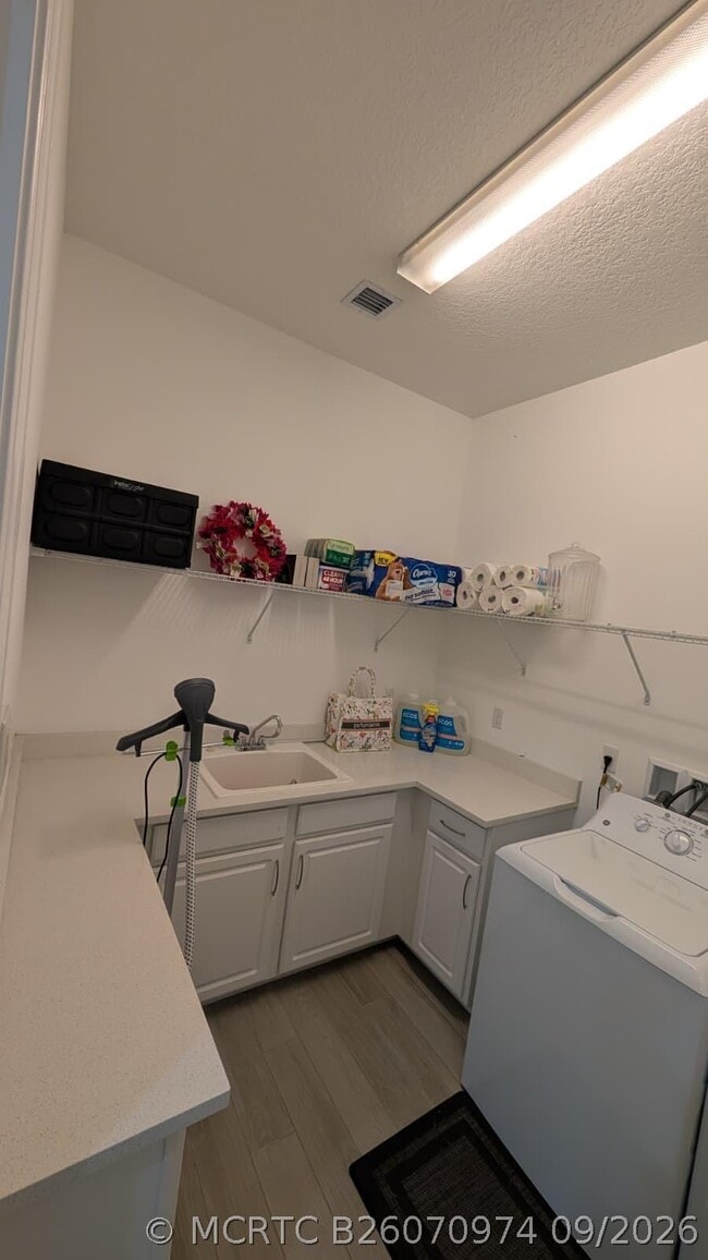 Building Photo - 5011 Beland Dr