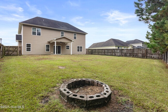 Building Photo - 207 Riverstone Ct