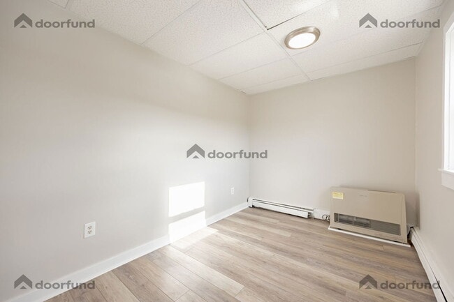 Building Photo - 4 Balloon Landing