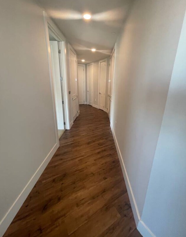 Building Photo - 1045 Lincoln St