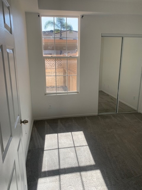 Building Photo - 310 Eas - 1Unit 8-