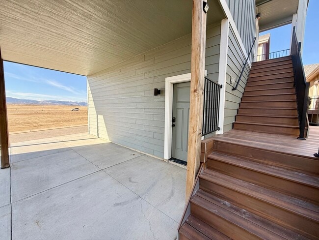 Building Photo - 2837 Urban Pl