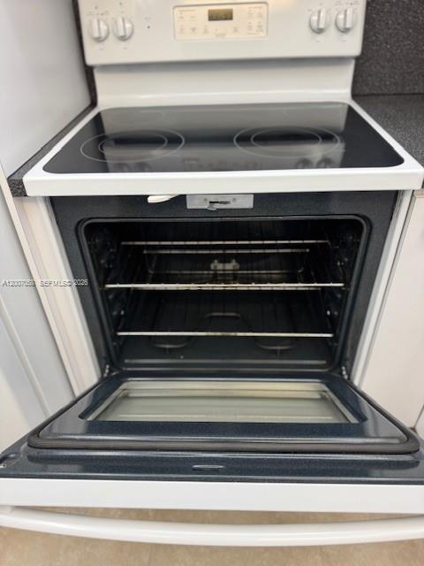 Building Photo - 2425 NE 135th St