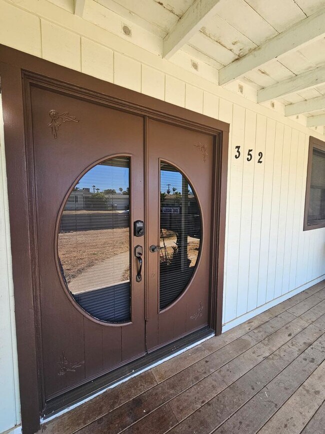Building Photo - 352 Bonito Ave