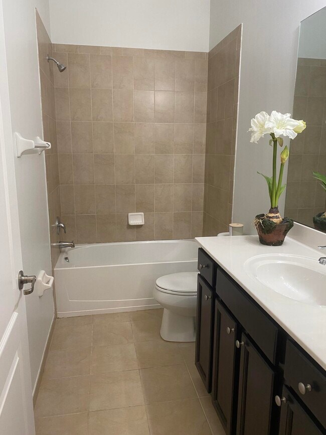 Building Photo - 9550 SW Purple Martin Way