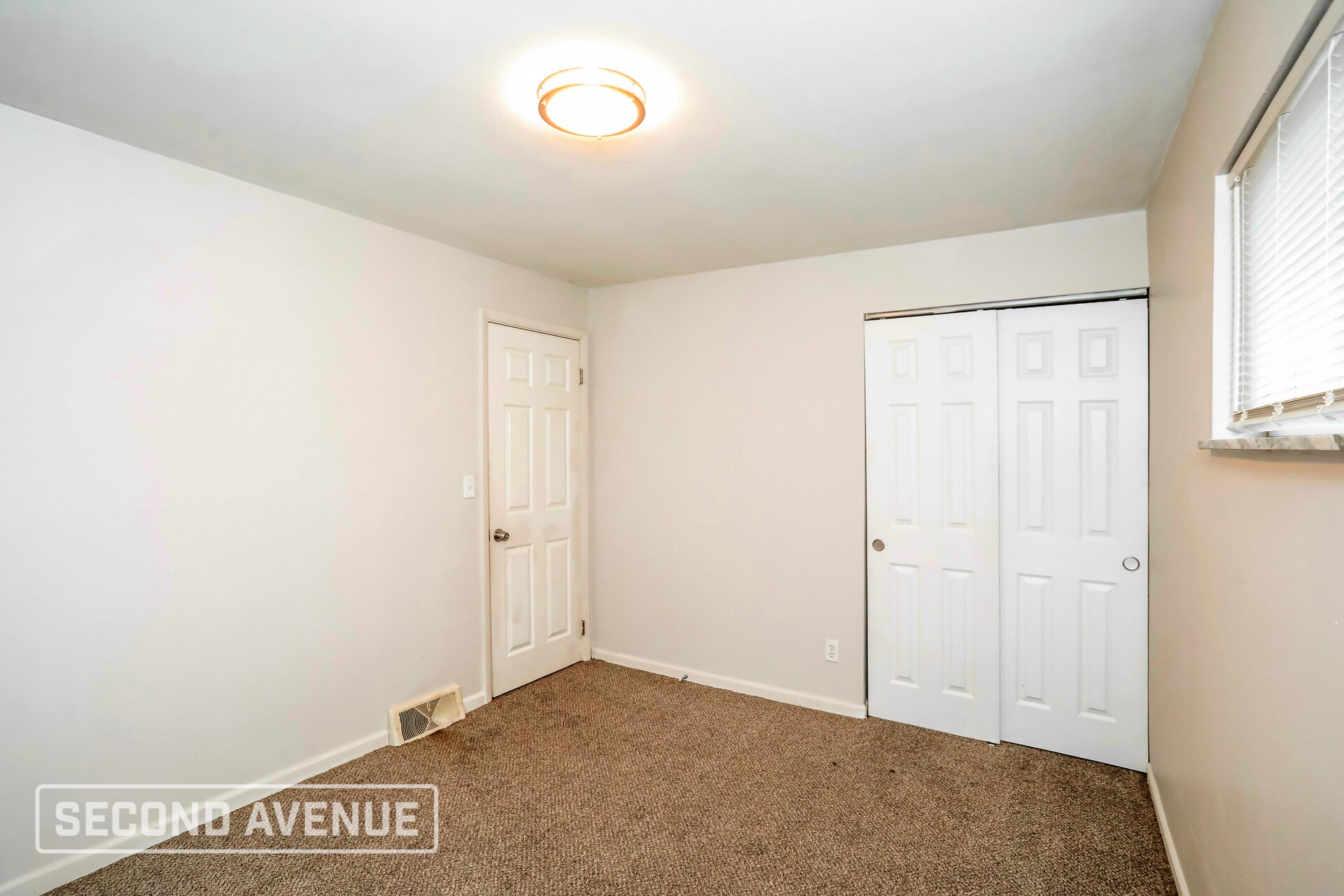 Building Photo - 4656 Linda Dr