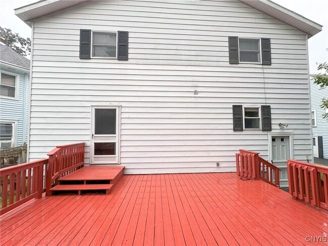 Building Photo - 821 Floyd Ave