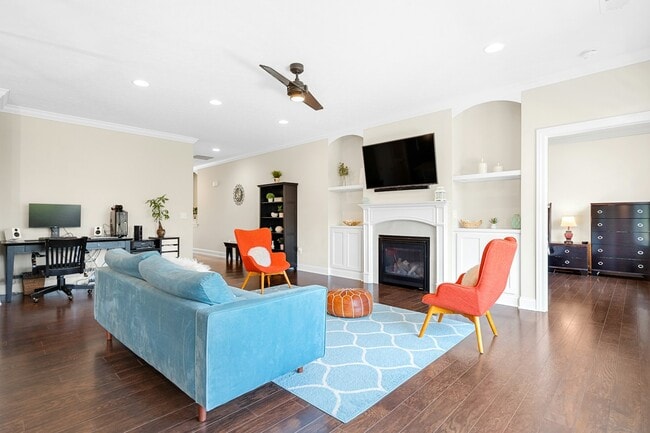 Building Photo - 2716 E Millstone Dr
