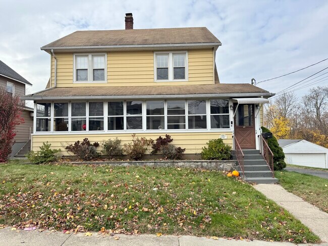 Building Photo - 162 High St