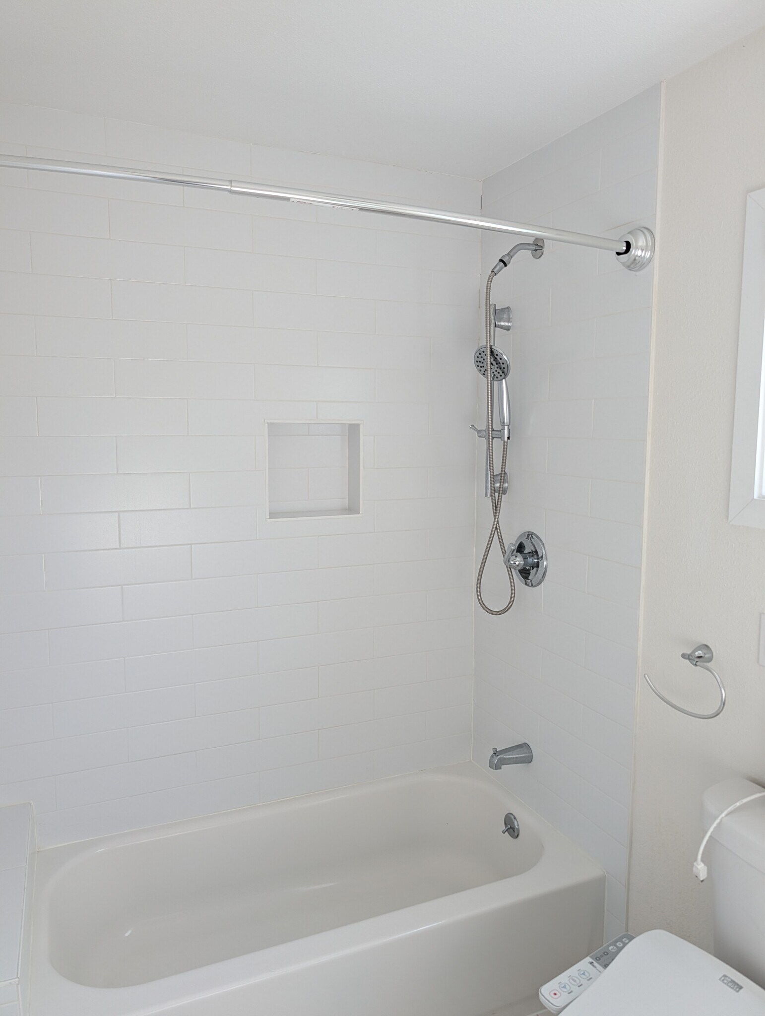 Building Photo - 487 Tuscarora Dr