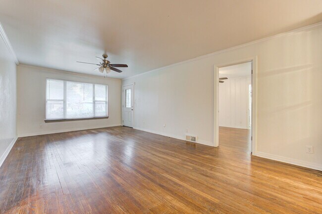 Building Photo - 4121 NW 20th St