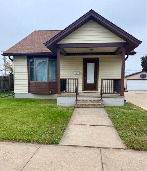 Primary Photo - 3203 Ave A