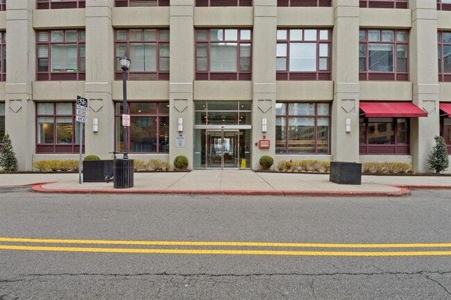 Building Photo - 1500 Hudson St