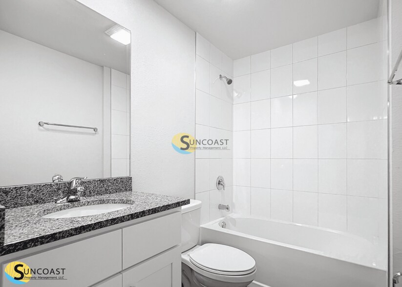 Building Photo - 1193 Victoria Ave