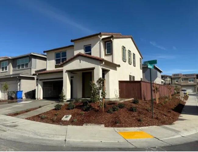 Building Photo - 4743 Tilly Dr