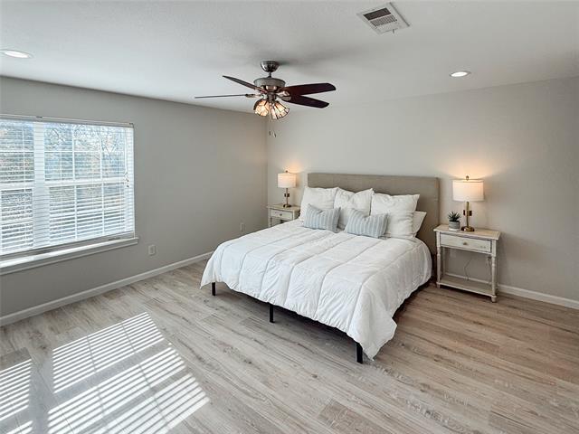 Building Photo - 901 W Munson St