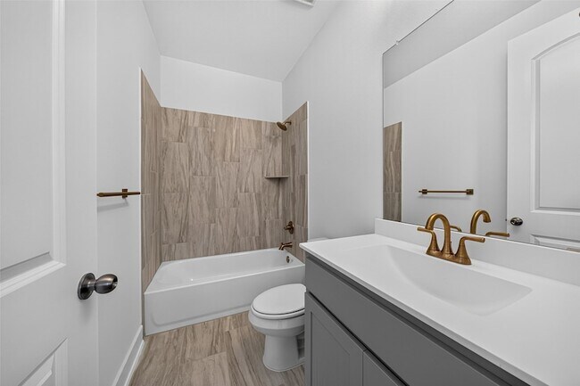 Building Photo - 2803 Sweet Honey Ln