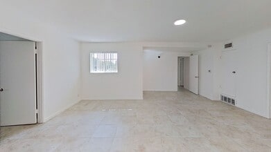 Building Photo - Beautiful  4+2 GRANADA HILLS HOME