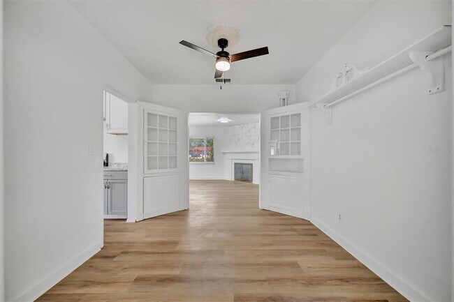 Building Photo - 6348 7th Ave N