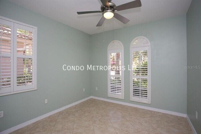 Building Photo - 1053 Lascala Dr