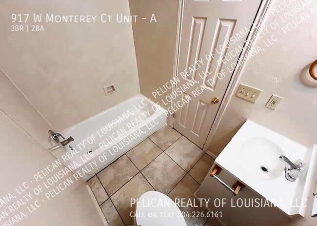 Building Photo - 917 Monterey Ct S