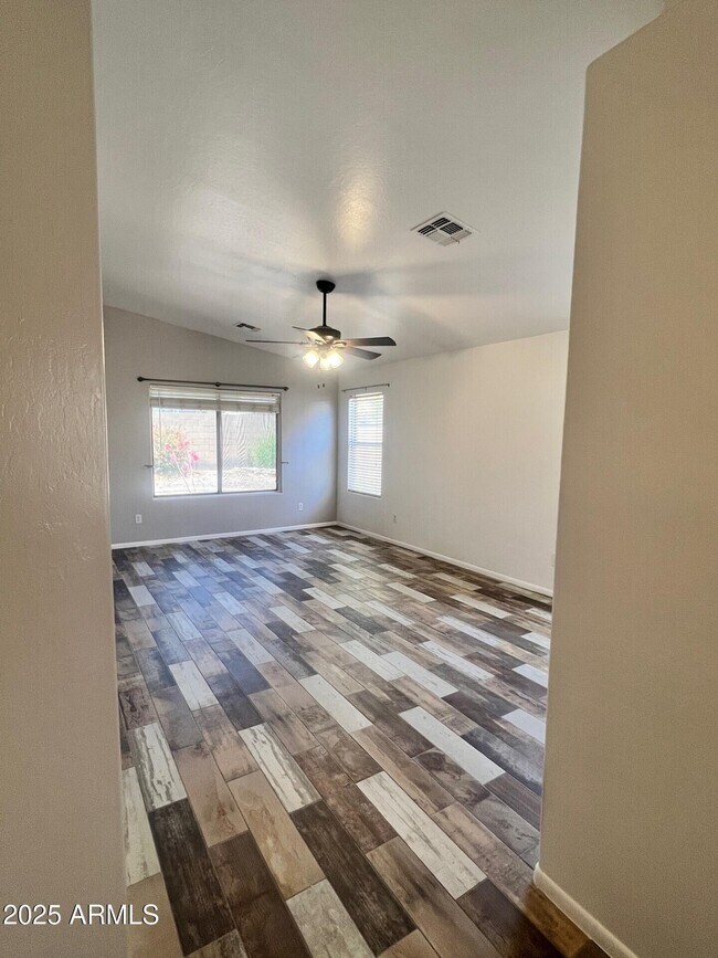 Building Photo - 22264 Kingston Dr