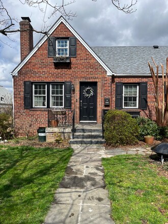 Main house, Apartment is in basement - 4823 Earlston Dr