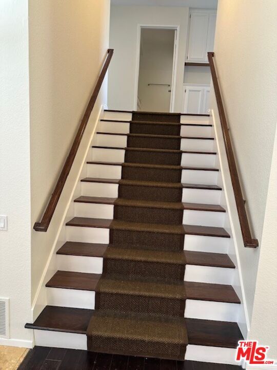 Building Photo - 6501 Bradley Pl