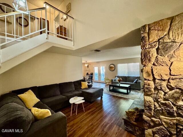Building Photo - 40040 Bluebird Ln N