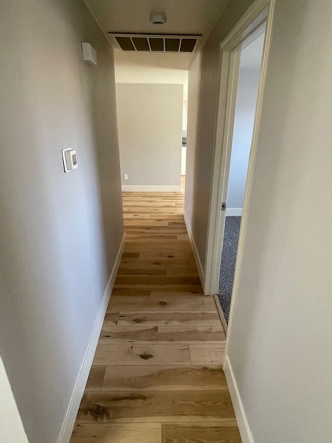 Building Photo - Modern Comfort Meets Stylish Living in This Updated Sparks Home!