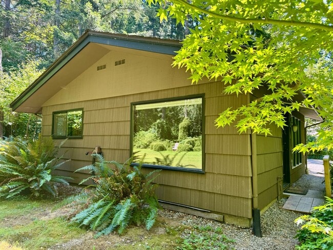 Building Photo - What a peaceful setting....oh and the cottage is wonderful too! Come and see
