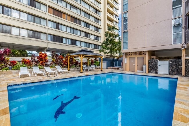 Building Photo - Discover Your Ideal Home in the Heart of T...