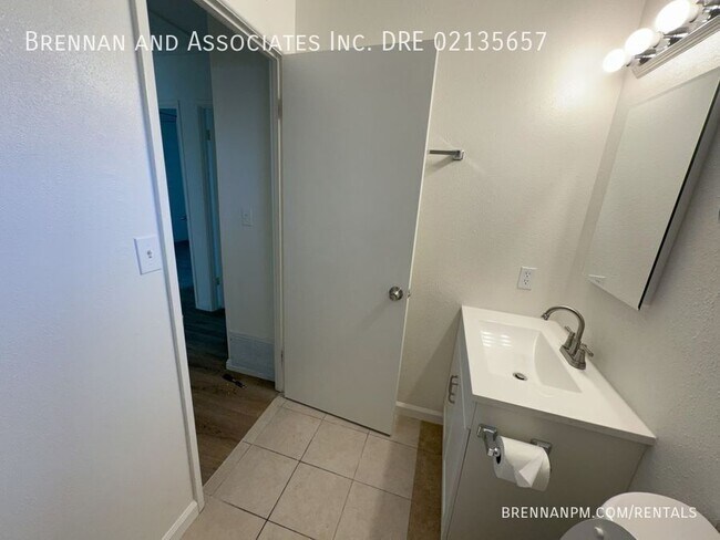 Building Photo - 8505 Innsdale Ln