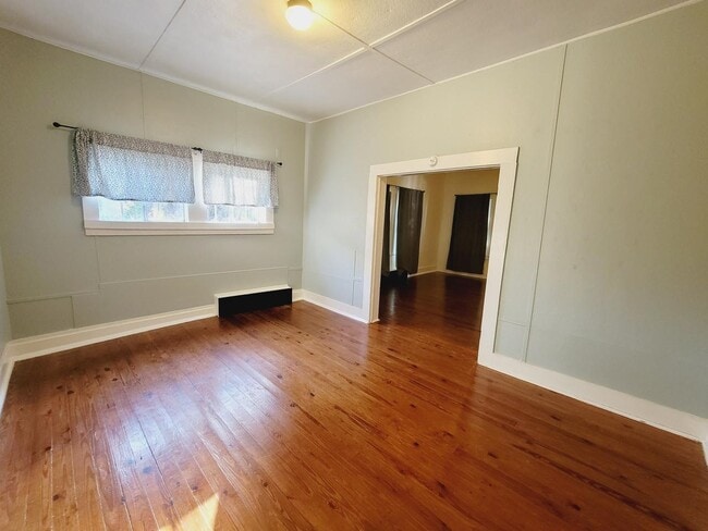 Building Photo - 2803 Goodview Ln