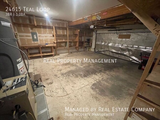 Building Photo - 24615 Teal Loop