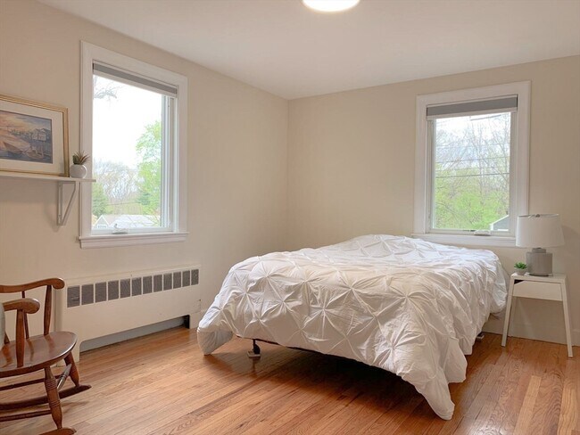 Building Photo - 1 Balfour St